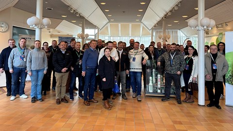 Uusiutuvien polttoaineiden käyttö vauhdittaa maarakennuksen päästövähennyksiä